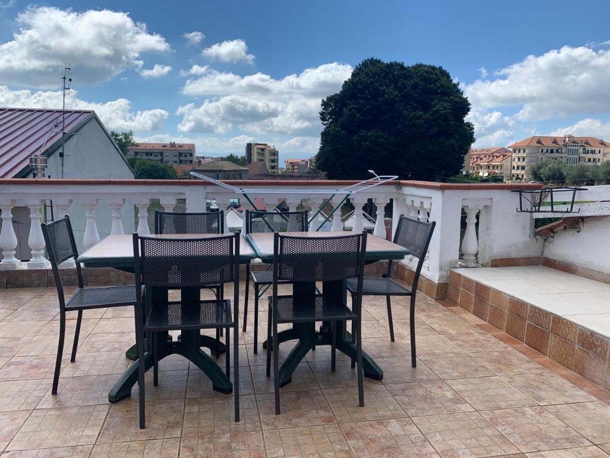 Casa vacanze autonoma brevi periodi Vibo Valentia Esterno foto